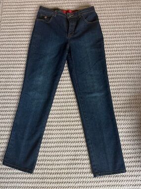 Gloria Vanderbilt Dark Blue Denim Jeans with Red Waistband Accent